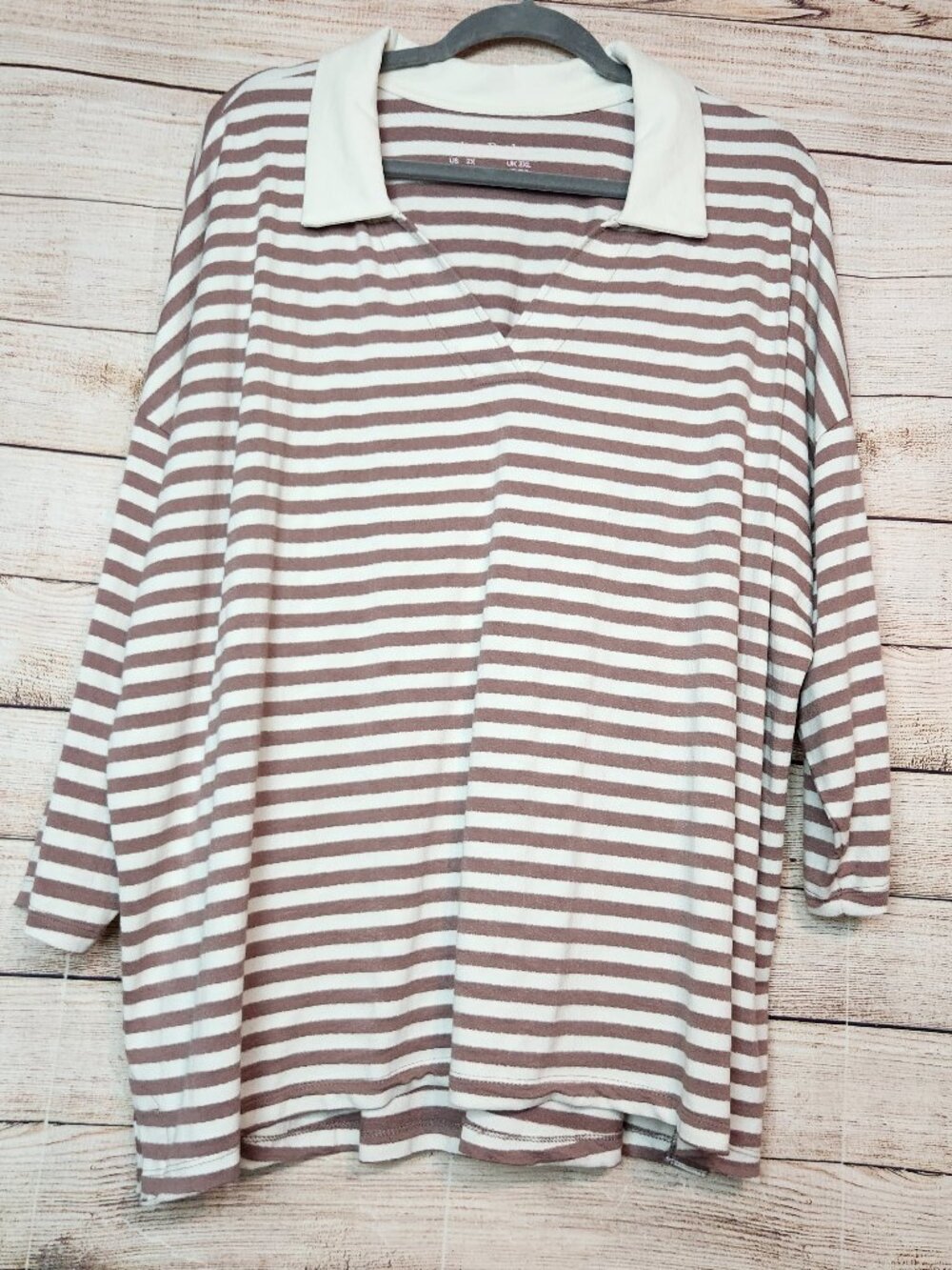 AnyBody Top Women's 2X Brown Stripe Swing Shirt V-Neck 3/4 Sleeve